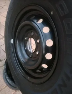 ONE 16Inch FORD RANGER Standard Steel Rim &amp; CONTINENTAL CROSS CONTACT Tyre 255/70 R16 On Sale.