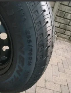 ONE 16Inch FORD RANGER Standard Steel Rim &amp; CONTINENTAL CROSS CONTACT Tyre 255/70 R16 On Sale.