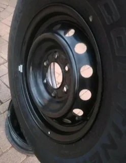 ONE 16Inch FORD RANGER Standard Steel Rim &amp; CONTINENTAL CROSS CONTACT Tyre 255/70 R16 On Sale.