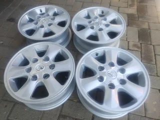 15inch Quantum Nyaati Magrims 6holes Silver A Set Of Four On Sale.