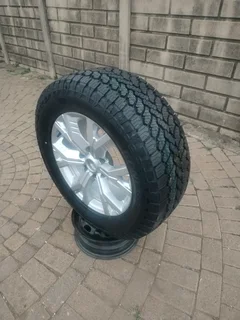 ONE 18Inch ISUZU Xrider Magrim SILVER &amp; GENERAL GRABBER Tyre 265 60R18 On Sale.