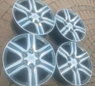 17Inch TOYOTA FORTUNA Magrims 6Holes a Set of Four On Sale.