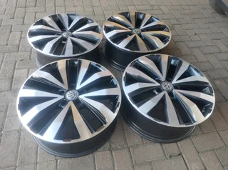 20inch Amarok Magrims 6holes A Set Of Four On Sale.