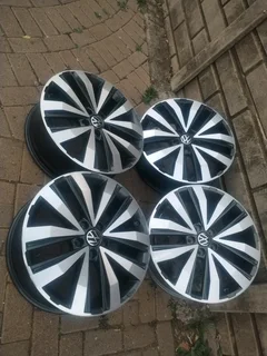 20inch Amarok Magrims 5holes A Set Of Four On Sale.