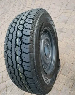 One 16inch Mahindra Standard Steel Rim & Elanzo Supra Tyre 245 /75r16 On Sale.