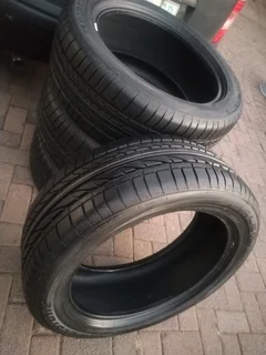 255/50r20 Bridgestone Dueler Tyres A Set Of Four On Sale.