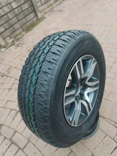 ONE 17Inch TOYOTA FORTUNA Magrim &amp; BRIDGESTONE DUELER Tyre 265 /65R17 On Sale.