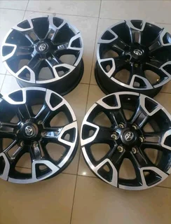 18inch Toyota Legend Magrims 6holes A Set Of Four On Sale.