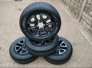 18inch Toyota Hillux Magrims & Dunlop Grand Trek Tyres 265 60r18 A Set Of Four On Sale.