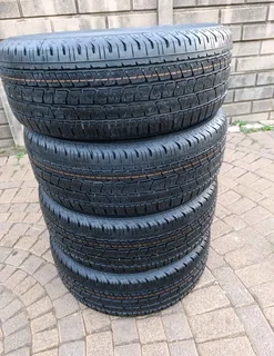 265 60R18 CONTINENTAL CROSS CONTACT Tyres A Set Of Four On Sale.