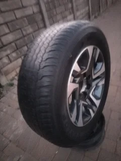 ONE 18Inch TOYOTA FORTUNA Magrim &amp; Fairy Used DUNLOP GRAND TREK Tyre 265 60R18 On Sale.