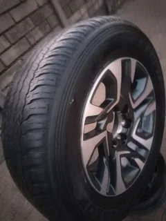 ONE 18Inch TOYOTA FORTUNA Magrim &amp; Fairy Used DUNLOP GRAND TREK Tyre 265 60R18 On Sale.