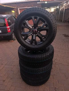 18inch Isuzu Dmax  Magrims 6holes Black & General Grabber At 3 Tyres A Set Of Four On Sale.