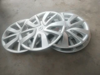 15inch Renault Megan Wheel Cover Caps A Set Of Four On Sale.