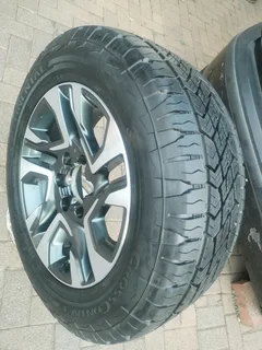 One 18inch Toyota Hillux /fortuna Magrim &amp; Continental Cross Contact Tyre 255 60r18 On Sale.