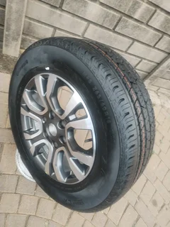 One 18inch Ford Ranger Magrim & Continental Cross Contact Tyre 265 60r18 On Sale.