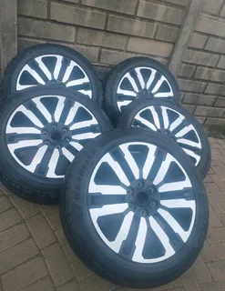 ONE 275/45R21 GOOD YEAR WRANGLER TERRITORY HT Tyre &amp; 21Inch Amarok Magrim On Sale