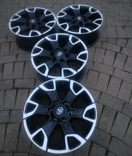 18Inch TOYOTA LEGEND 50 Magrims 6Holes a Set of Four On Sale.