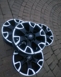 18Inch TOYOTA LEGEND 50 Magrims 6Holes a Set of Four On Sale.