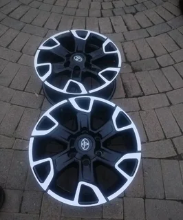 18Inch TOYOTA LEGEND 50 Magrims 6Holes a Set of Four On Sale.