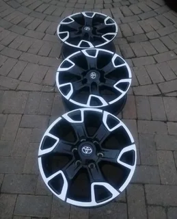 18Inch TOYOTA LEGEND 50 Magrims 6Holes a Set of Four On Sale.