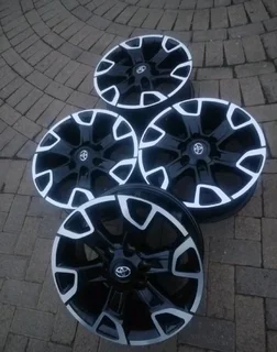 18Inch TOYOTA LEGEND 50 Magrims 6Holes a Set of Four On Sale.