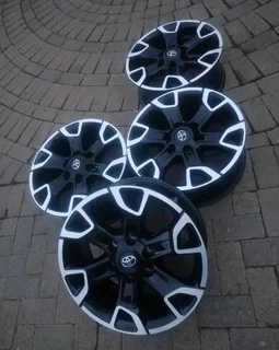 18Inch TOYOTA LEGEND 50 Magrims 6Holes a Set of Four On Sale.