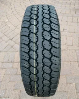 ONE 16Inch MAHINDRA Standard Steel Rim &amp; ELANZO SUPRA Tyre 245 /75R16 On Sale.