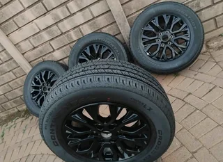 ONE 18Inch FORD THUNDER Magrim &amp; CONTINENTAL CROSS CONTACT Tyre 265 60R18 On Sale.