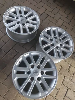 17Inch TOYOTA HILLUX/FORTUNA Magrims 6Holes Silver a Set of Four On Sale .