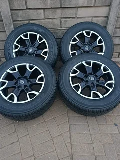 18Inch TOYOTA LEGEND 50 Magrims &amp; DUNLOP GRAND TREK Tyres  265 60R18 A Set of Four On Sale.