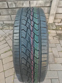 255/70R17 CONTINENTAL CROSS CONTACT Tyres A Set Of Four On Sale.