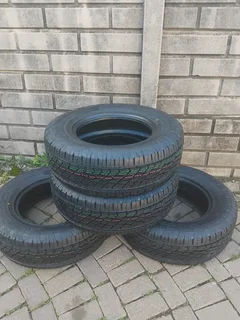 255/70R17 CONTINENTAL CROSS CONTACT Tyres A Set Of Four On Sale.