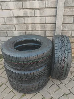 CONTINENTAL CROSS CONTACT Tyres 255/70 R17 A Set of four on sale.