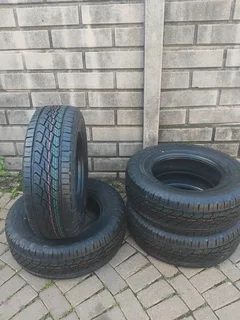 CONTINENTAL CROSS CONTACT Tyres 255/70 R17 A Set of four on sale.