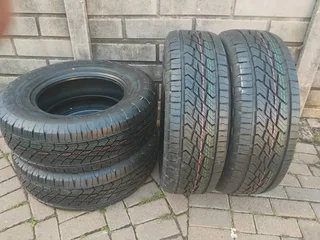 CONTINENTAL CROSS CONTACT Tyres 255/70R17 A Set of four on sale.