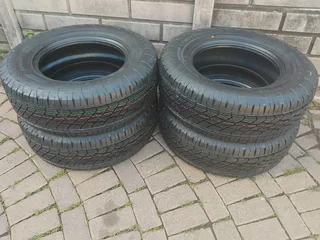 CONTINENTAL CROSS CONTACT Tyres 255/70R17 A Set of four on sale.