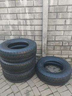 CONTINENTAL CROSS CONTACT Tyres 255/70R17 A Set of four on sale.