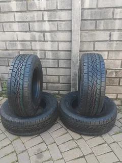 CONTINENTAL CROSS CONTACT Tyres 255/70R17 A Set of four on sale.