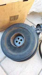 Reduced - BMW used vibration damper and pulley and belt. good condition