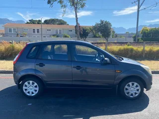 2015 Ford 1.4i Figo ambient R57,500 good condition