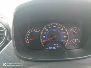 2017 Hyundai i10 Grand R115,000 mint condition