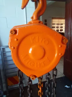 2 x 3 ton chain block for sale