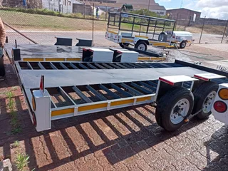 Trailer vehicle trailers for hire