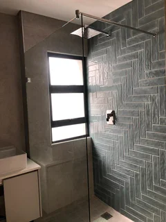 Room to rent in a house