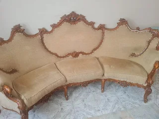 Antique lounge suite