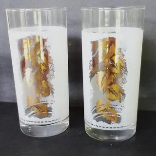 Vintage 1970&#39;s Gold Leaf Grape Design Spritzer / Pitcher Jug and 6 Glasses