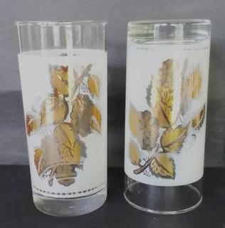 Vintage 1970&#39;s Gold Leaf Grape Design Spritzer / Pitcher Jug and 6 Glasses