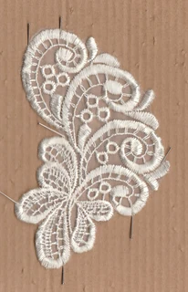 Vintage Off White Embroidered Lace Motif - Sewing - Crafts