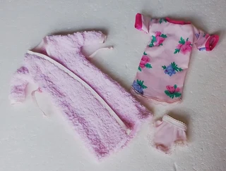 Barbie Fashion Dolls Clothes - Fashion Dolls Full Length Toweling Gown, Nightdress and Panties